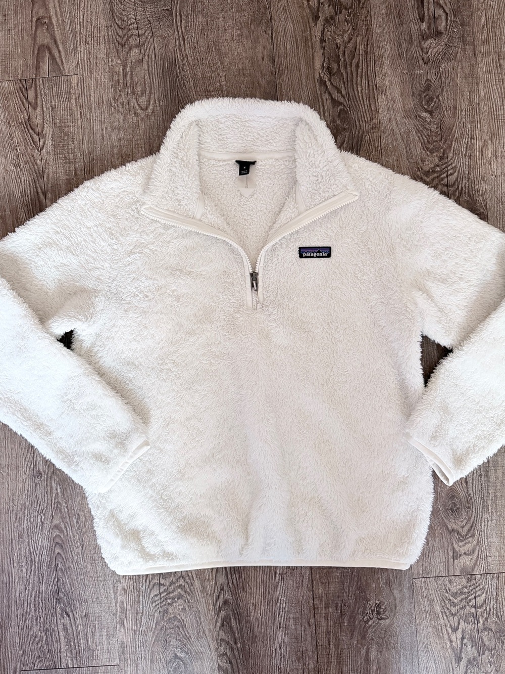 Patagonia White Women's fluffy Fleece Quarter-Zip Pullover